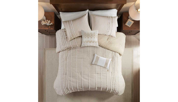 Anslee Comforter Set