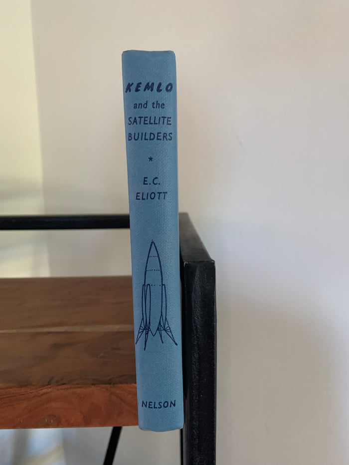 Kemlo and the Satellite Builders