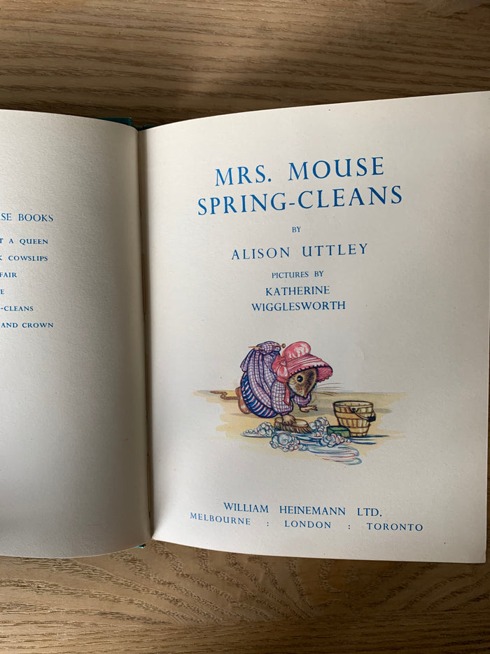 Mrs Mouse Spring-Cleans