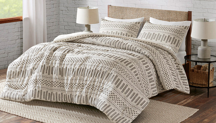 Rhea Comforter Set
