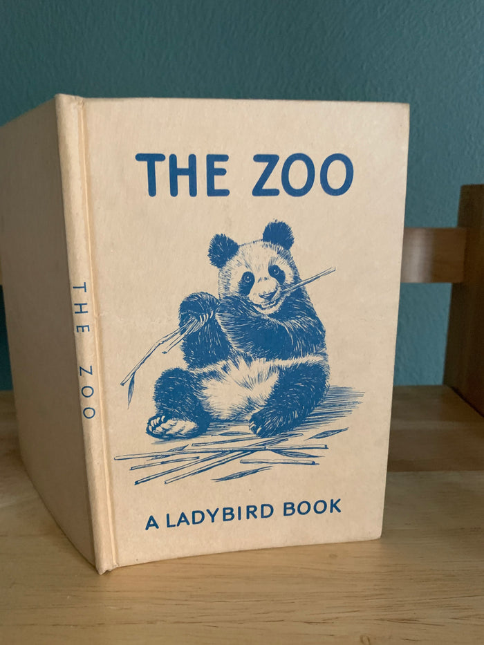 The Zoo - A Ladybird Learning To Read Book