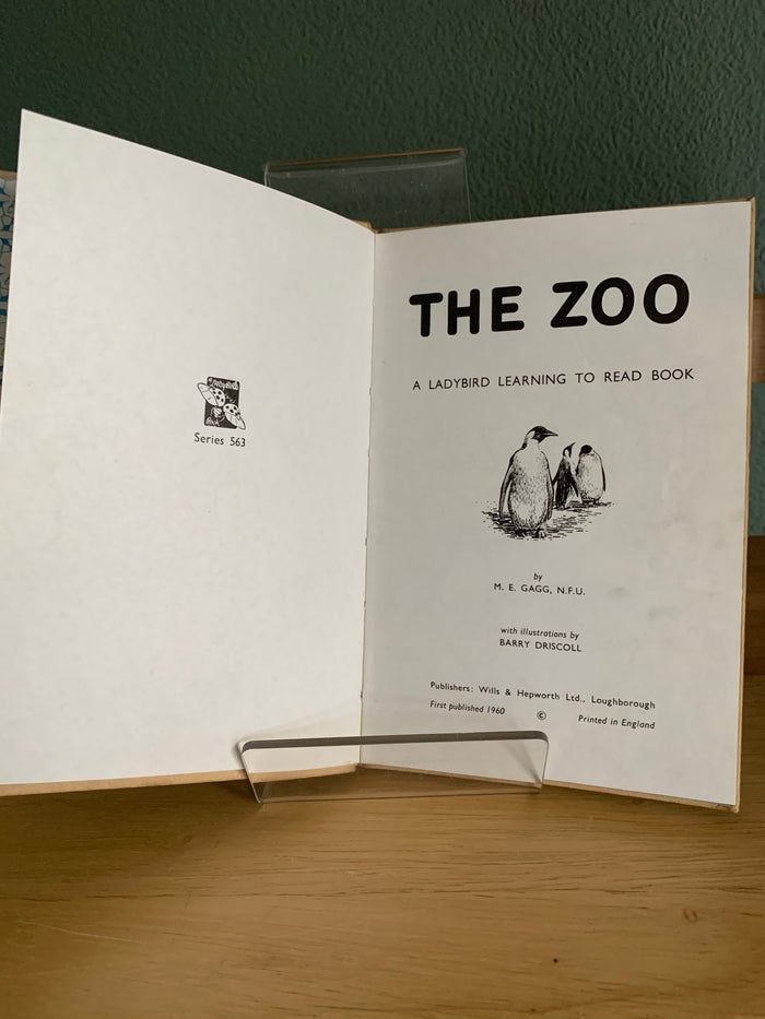 The Zoo - A Ladybird Learning To Read Book
