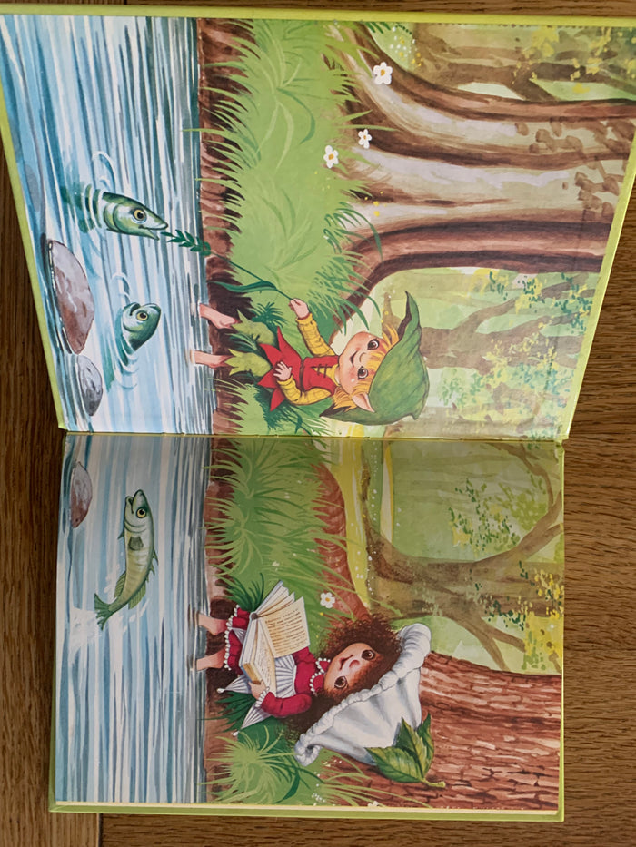 Victoria Plum - Victoria Goes Fishing